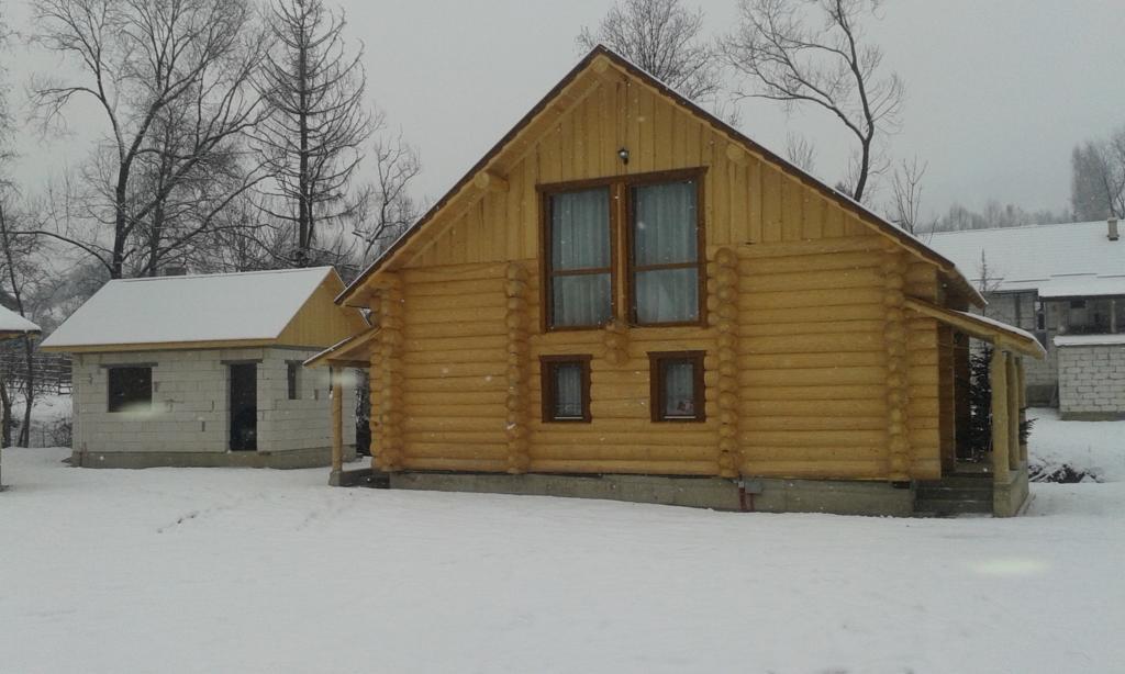 Casutele Din Moisei Hotell Exteriör bild